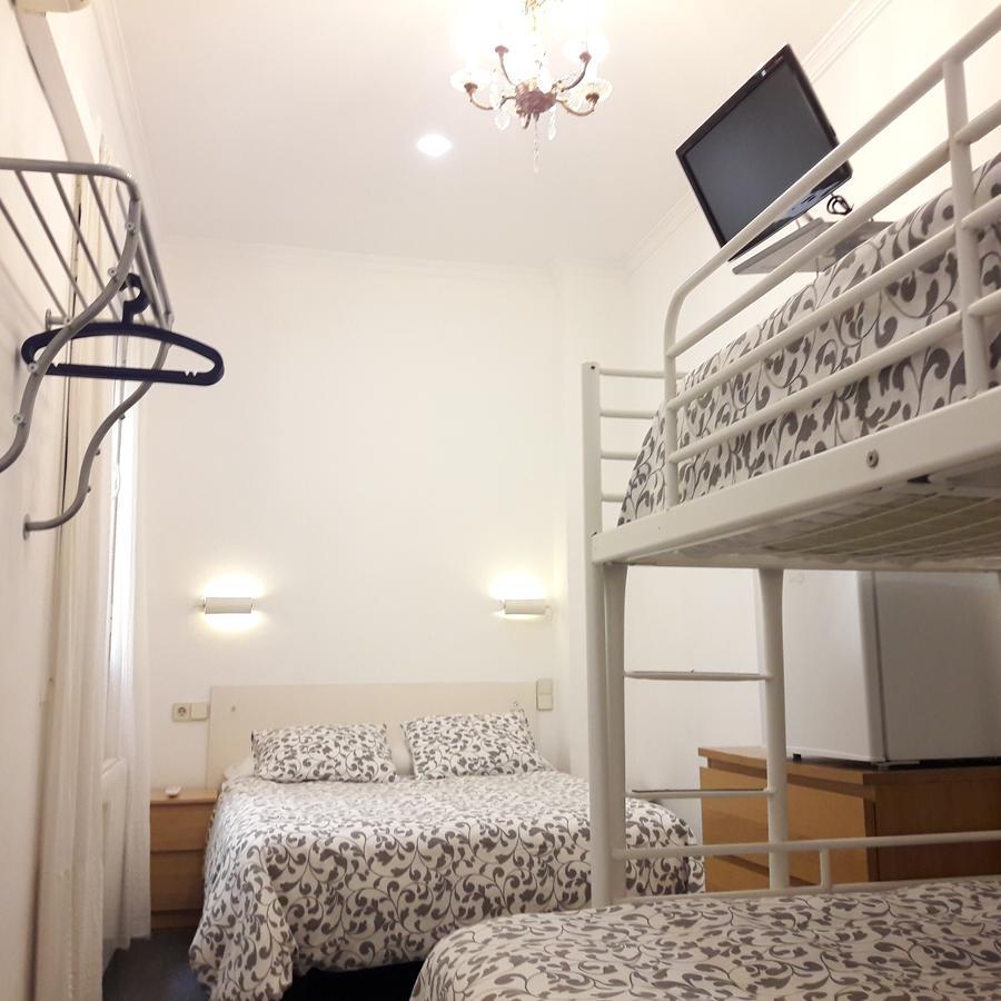 Hostal Casa Chueca Madrid Extérieur photo