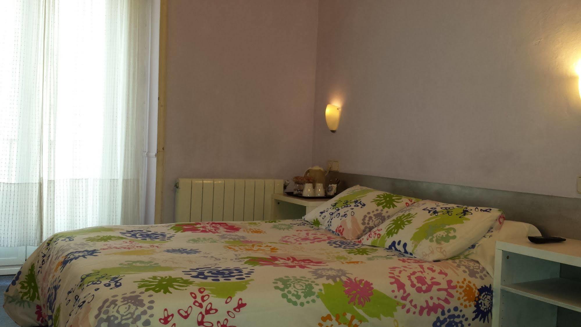 Hostal Casa Chueca Madrid Extérieur photo