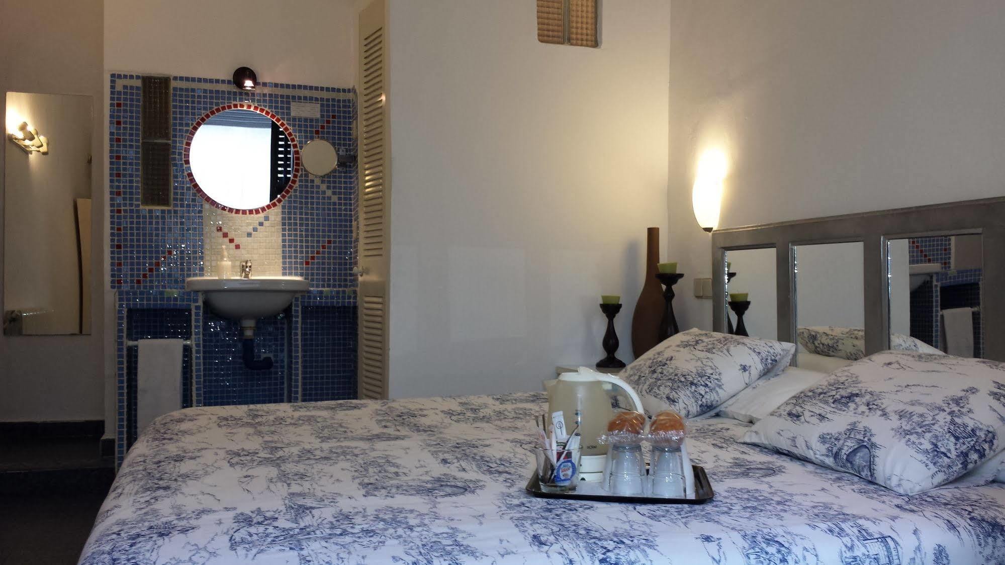 Hostal Casa Chueca Madrid Extérieur photo